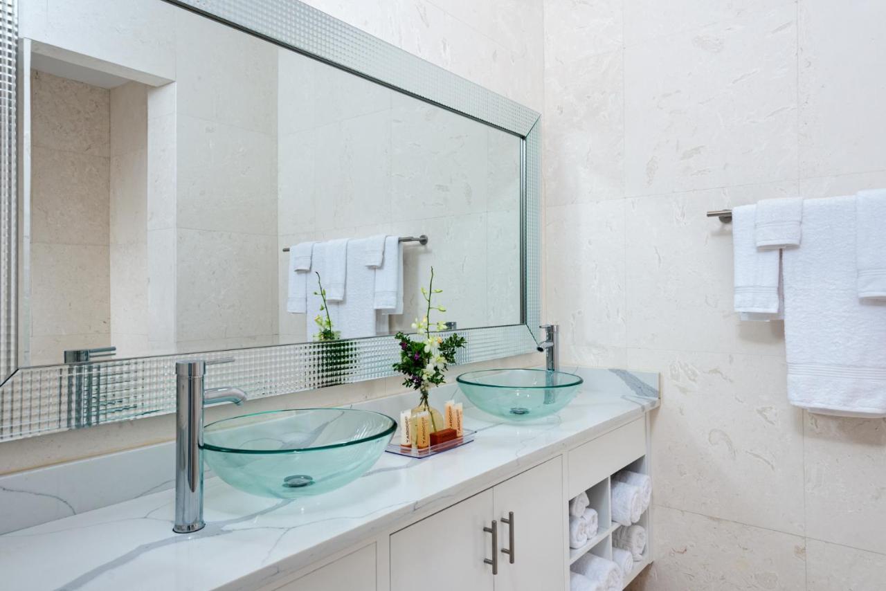 Zenza Boutique Hotel Turtle Cove Kültér fotó
